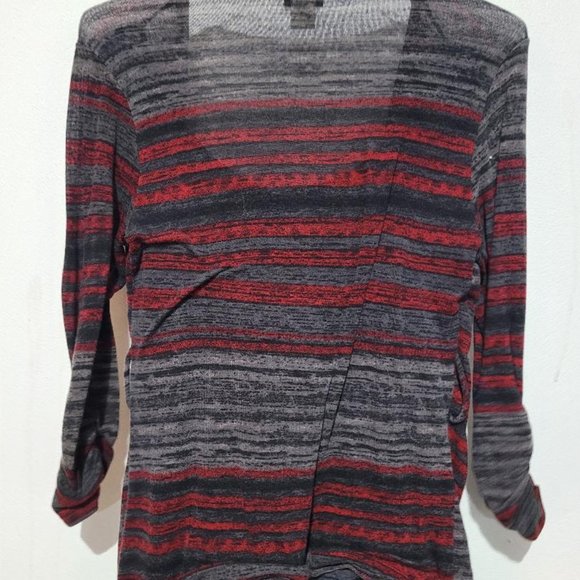 Grey/Red top - Picture 3 of 3